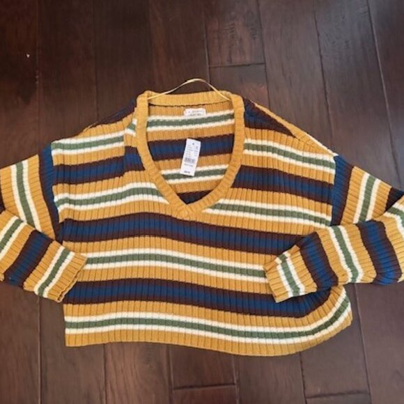 New NWT PacSun LA hearts stripe cropped sweater Medium - Picture 4 of 5